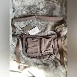 AMIACALVA SPLIT YARN BODYBAG SMALL GREY NWT